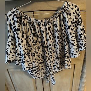 Boutique off the shoulder